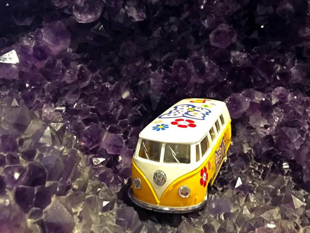 Yellow van with amethyst