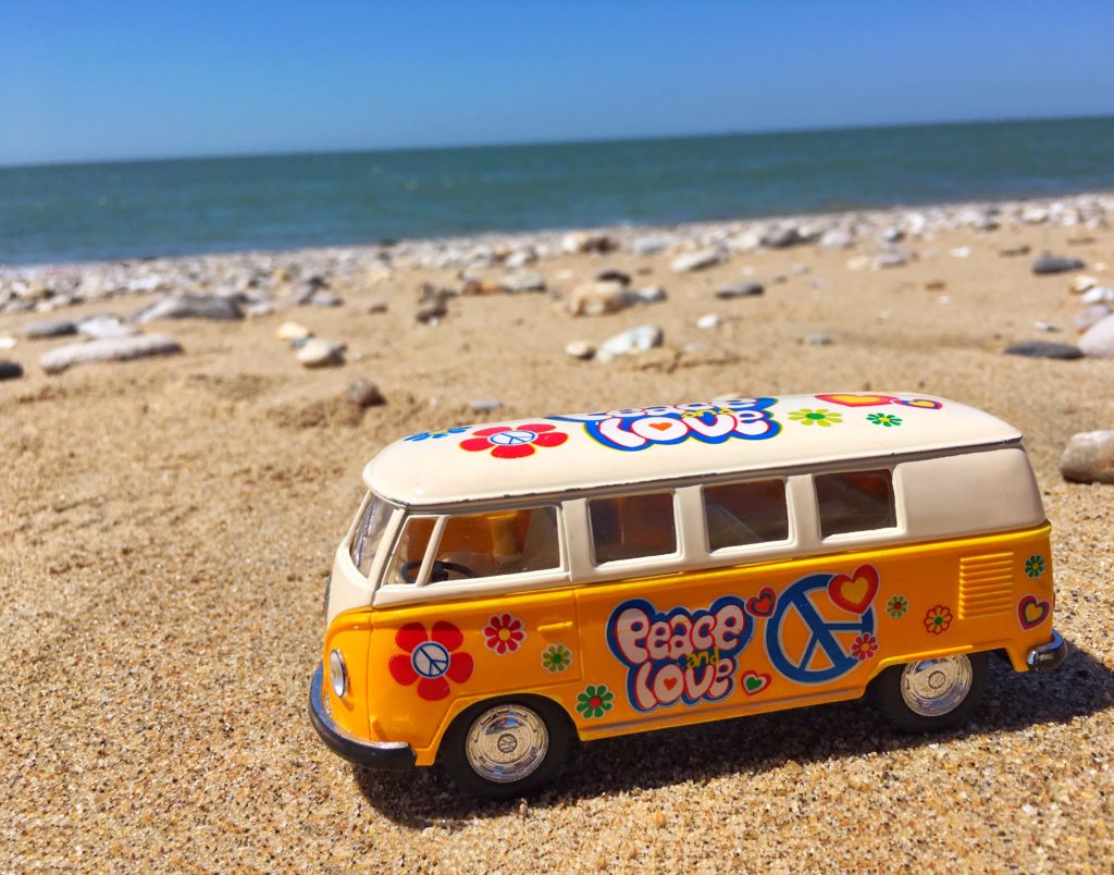 the yellow van at the Le Havre beach