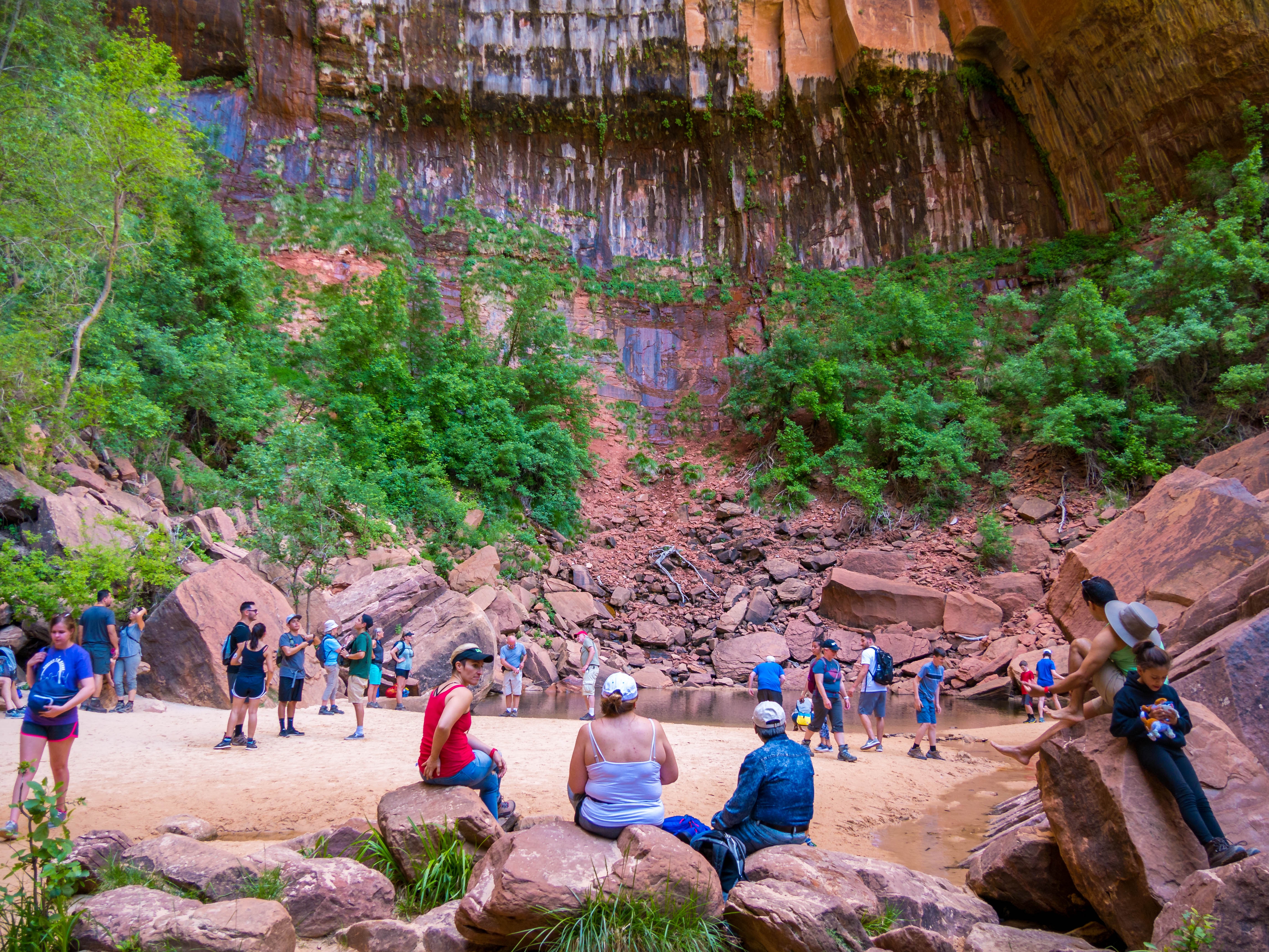 Hikers at the upper emerald pool