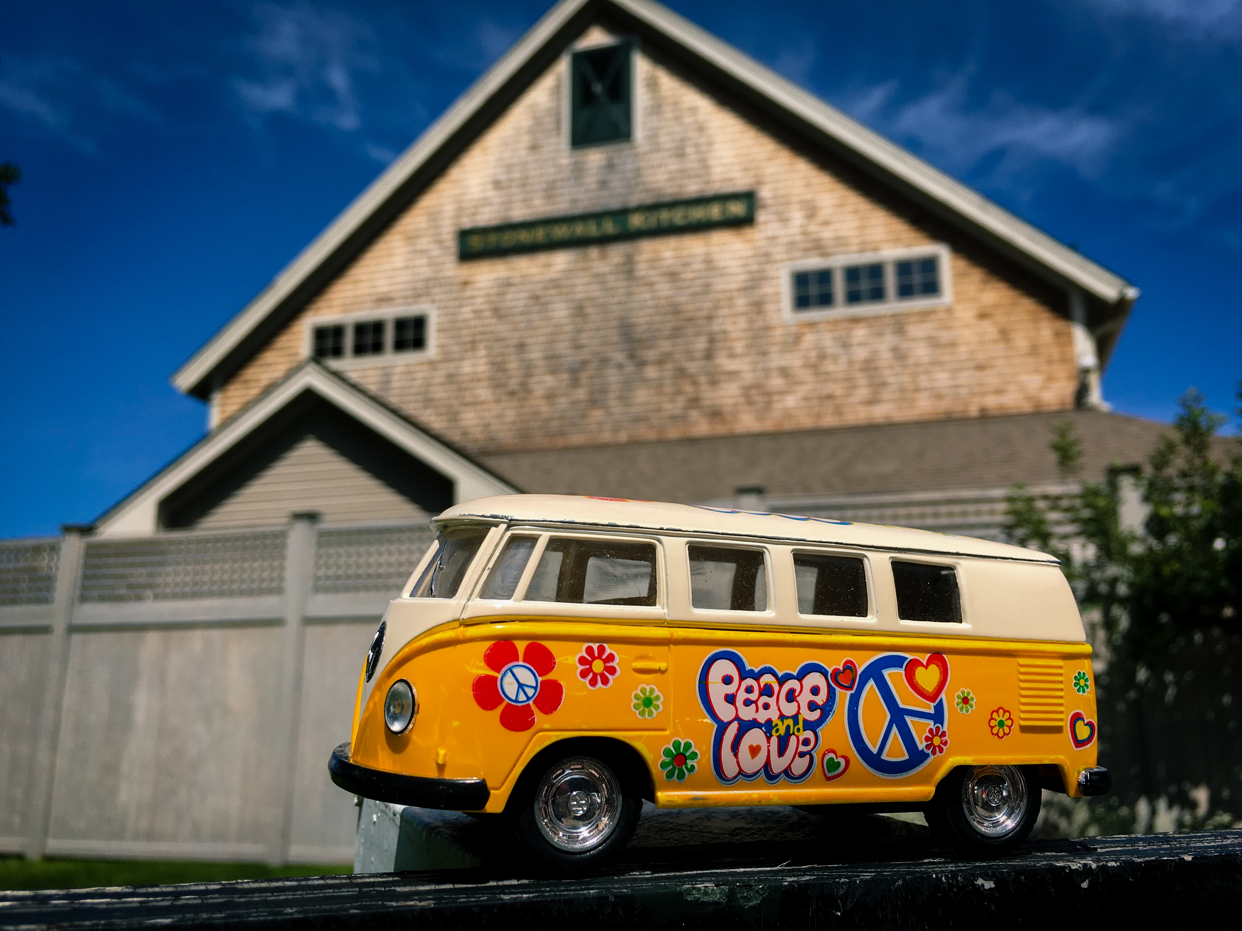 Yellow Van at the Stonewall Kitchen in Maine