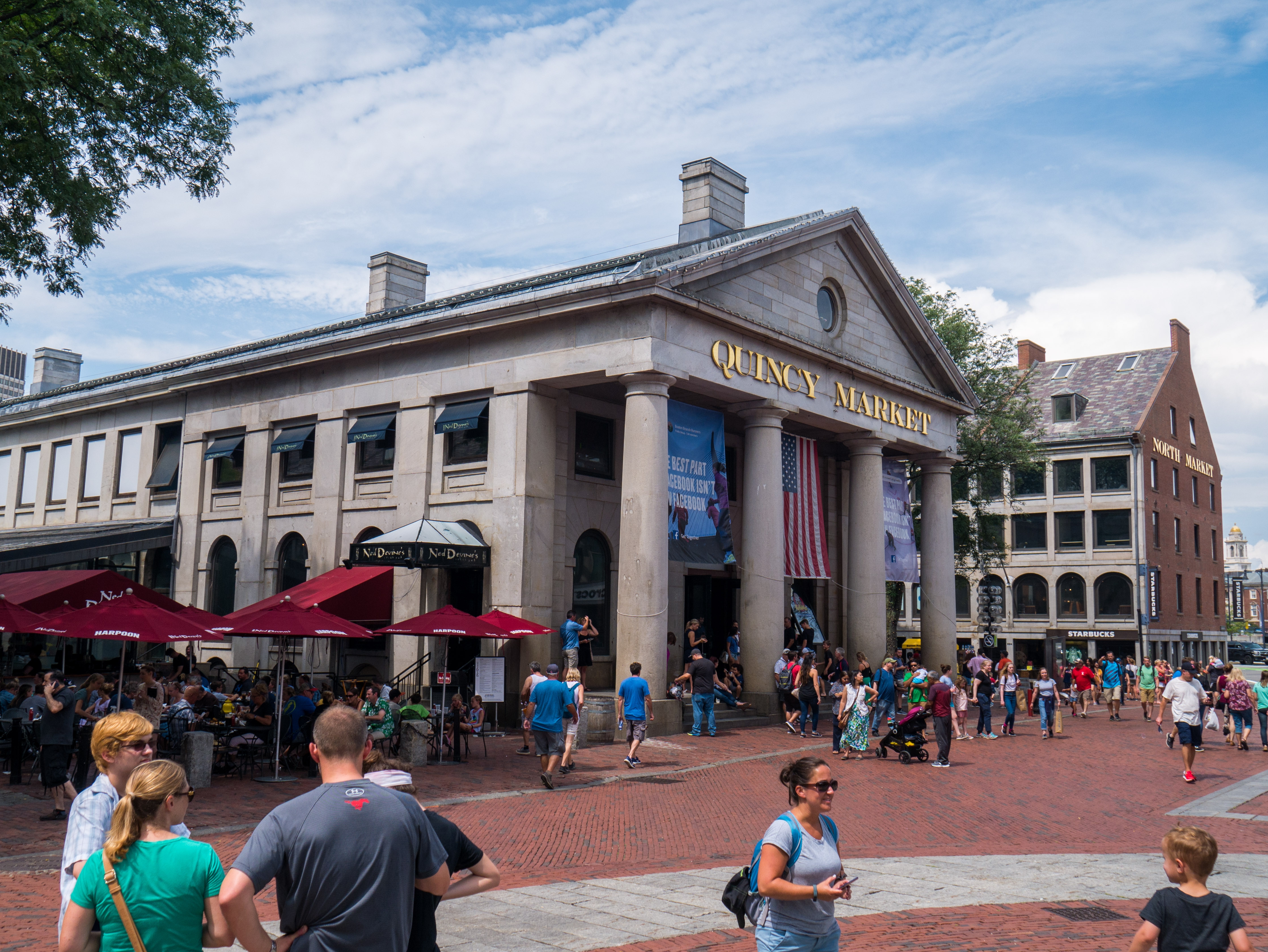 Visiting Faneuil Hall and the Quincy Market in Boston – Yellow Van Travels