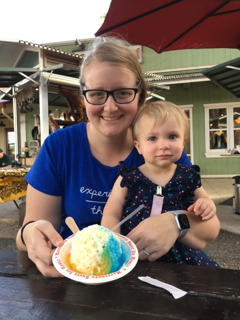 Meagan and Lucy at Matsumoto Shave Ice in Hale'iwa